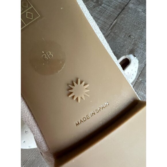 Stuart Weitzman Bling Embellished Suede Ballet Flats Beige Size 8 - Picture 9 of 9